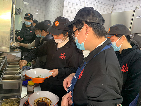 蘇州如意餛飩二區(qū)吳江區(qū)紅燒牛肉面、重慶小面、碗雜面新品集中培訓(xùn)并考核