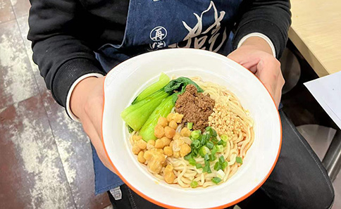無錫江陰區區域紅燒牛肉面，重慶小面，豌雜面新品培訓并考核通過