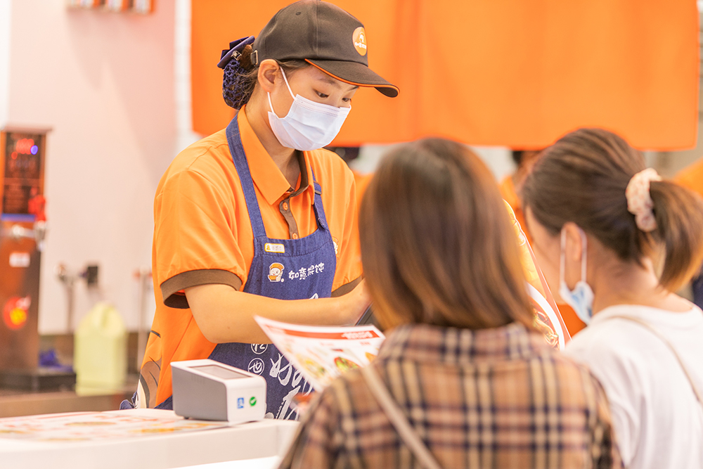 【如意餛飩加盟日子】創業跟著如意餛飩走，心里踏實的很！